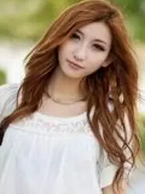 李妍